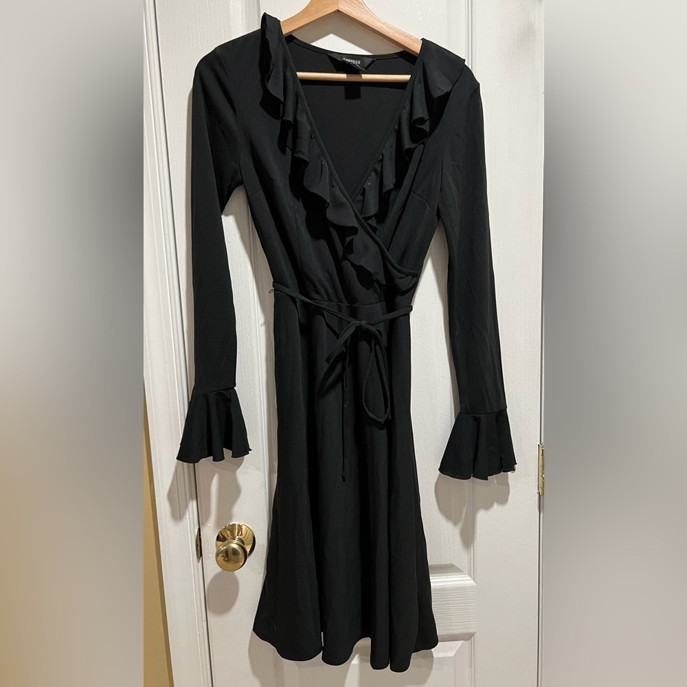 Express black wrap dress size 3/4.